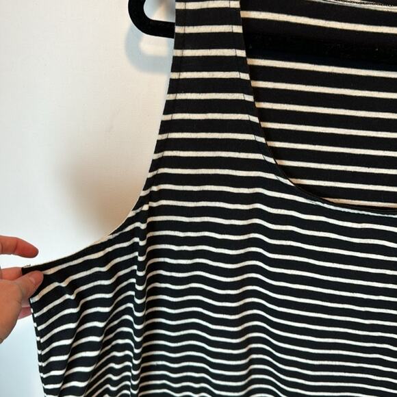 Torrid Sleeveless Top - Women's 4 - Picture 3 of 6